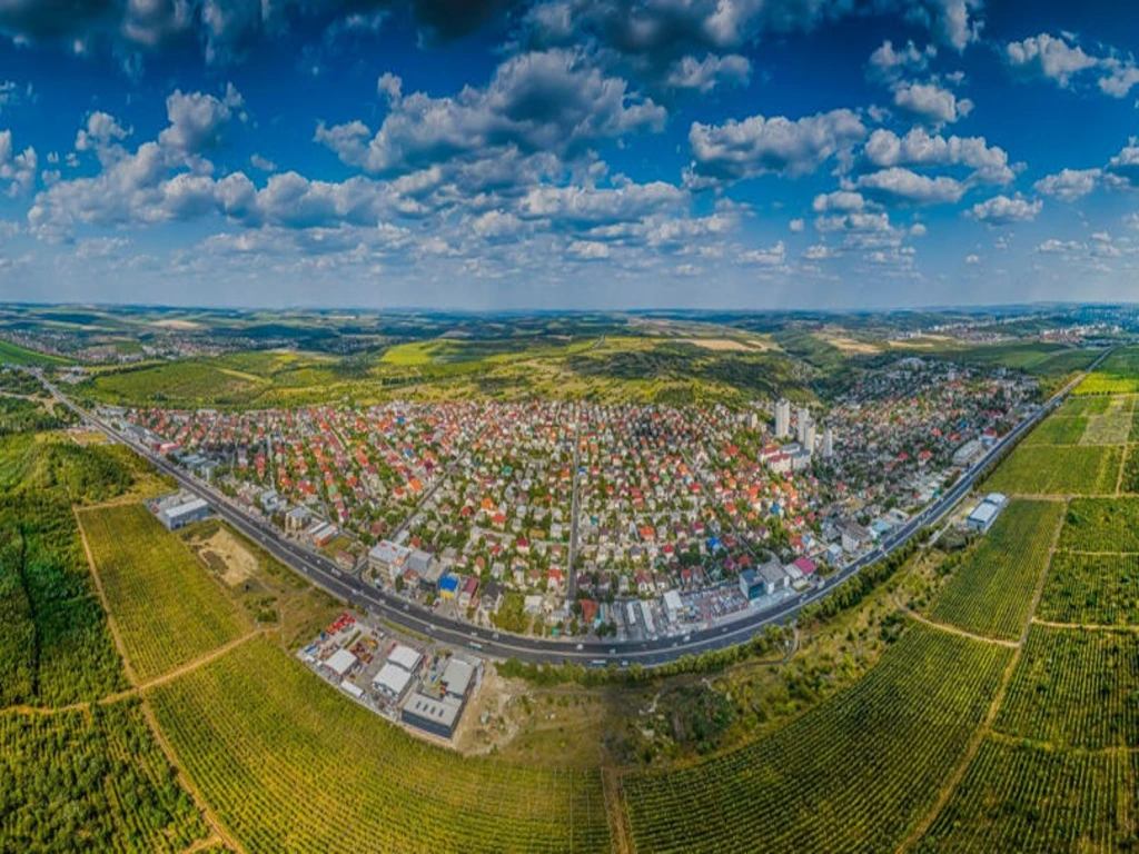 Transport auto și asistență rutieră în Stăuceni — intervenții rapide 24/7.