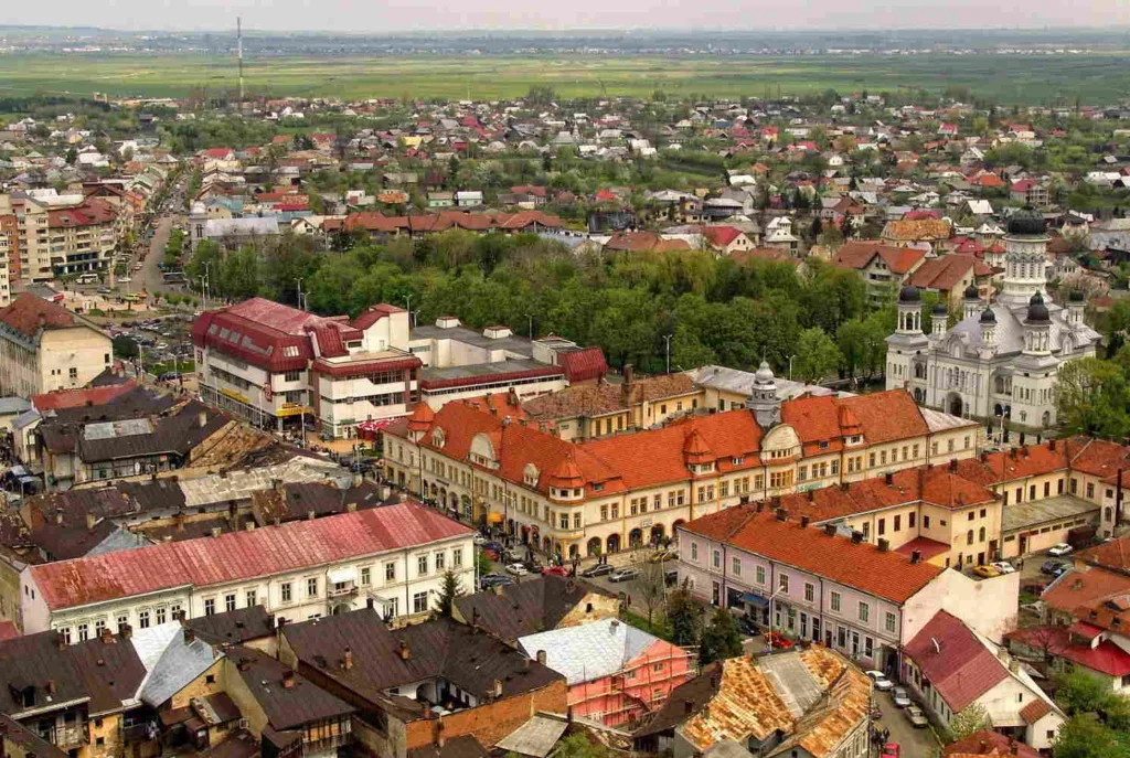 Evacuator auto în Rădăuți, aproape de granița cu Moldova – servicii rapide și profesionale.